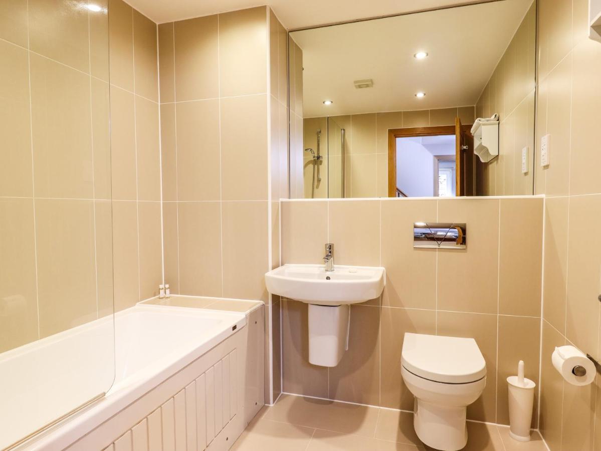 Villa Swandown, 20 Poldon Chard Esterno foto